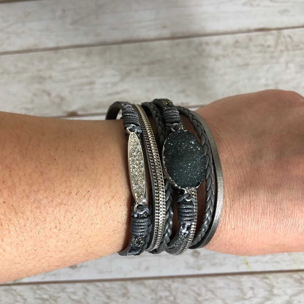 Silver Gray Druzy Center Stone Multilayer Rhinestone Leather Straps Bracelet
